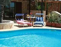 Le Villette Di Cala MadonnaAlbergo